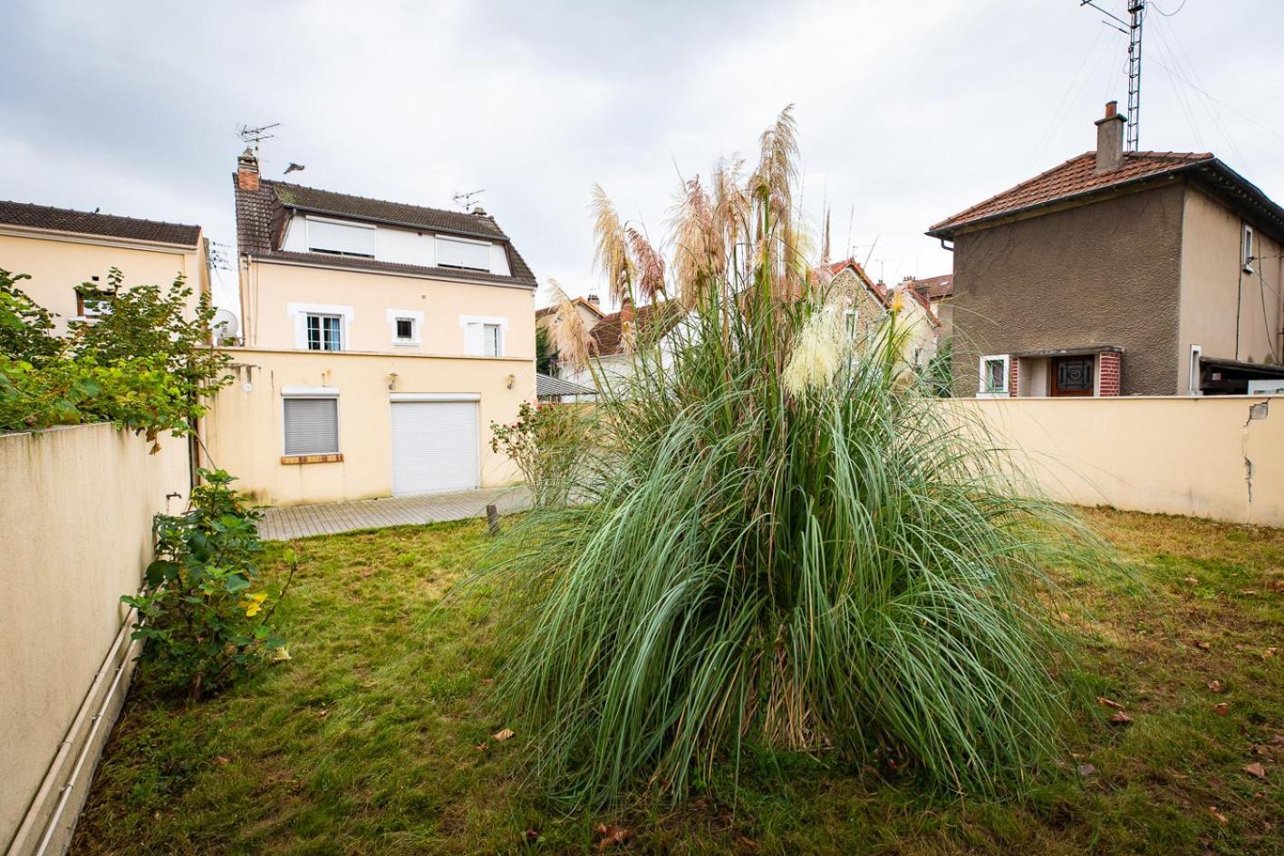 Residence Helios Paris Orly Aeroport Villeneuve-Saint-Georges Exterior photo